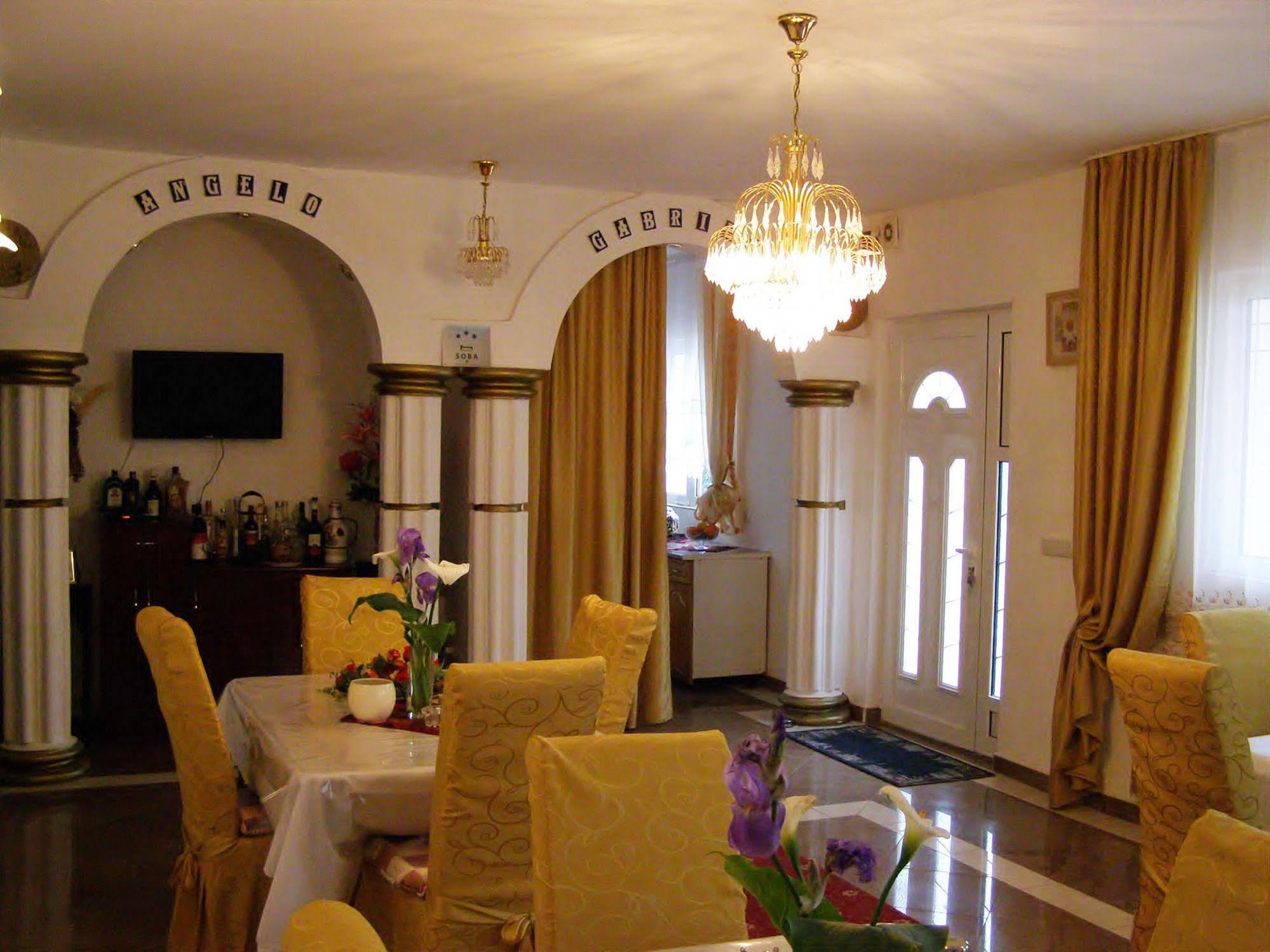 Hotel Wellness & Spa Angelo Gabriel Petrovac Exterior photo